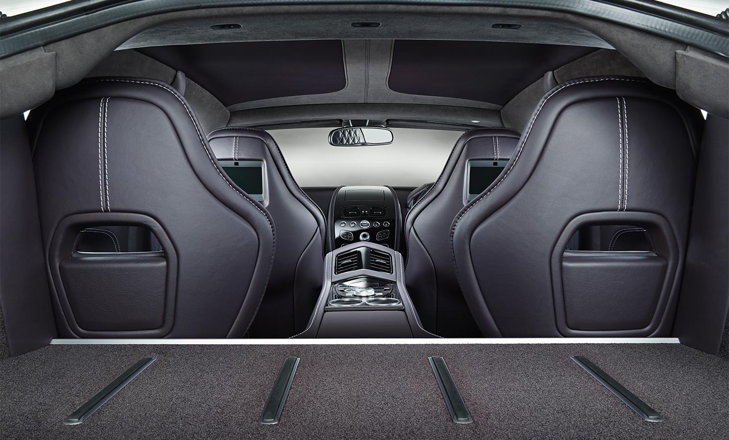Aimee Godinez Napleton S Aston Martin Of Chicago Adviserly